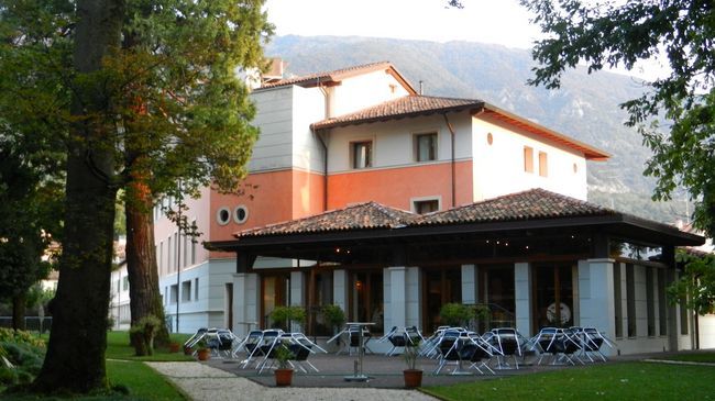 Eurohotel Palace Maniago Exterior foto